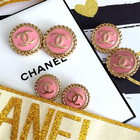 bottoni chanel prezzi|Chanel shop online.